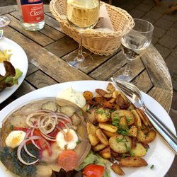 Tamaras Weinstube Zum Guten Hirten - Sülze mit Bratkartoffeln