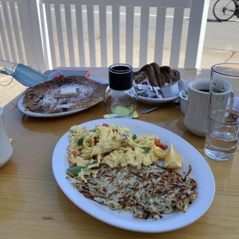 Lighthouse Cafe - Eggs toast chocolate chip pancake - Breakfast & Brunch Near Me - Sausalito, California