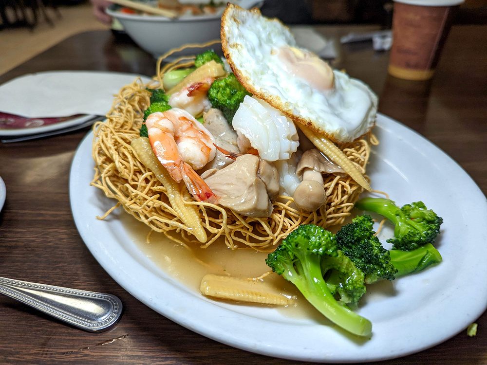 Golden Star Vietnamese Restaurant