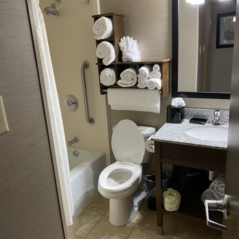 Best Western Plus Willmar - Bathroom untouched - Hotels Near Me - Willmar, Minnesota Best Western Plus Willmar - Bathroom untouched - Hotels Near Me - Willmar, Minnesota