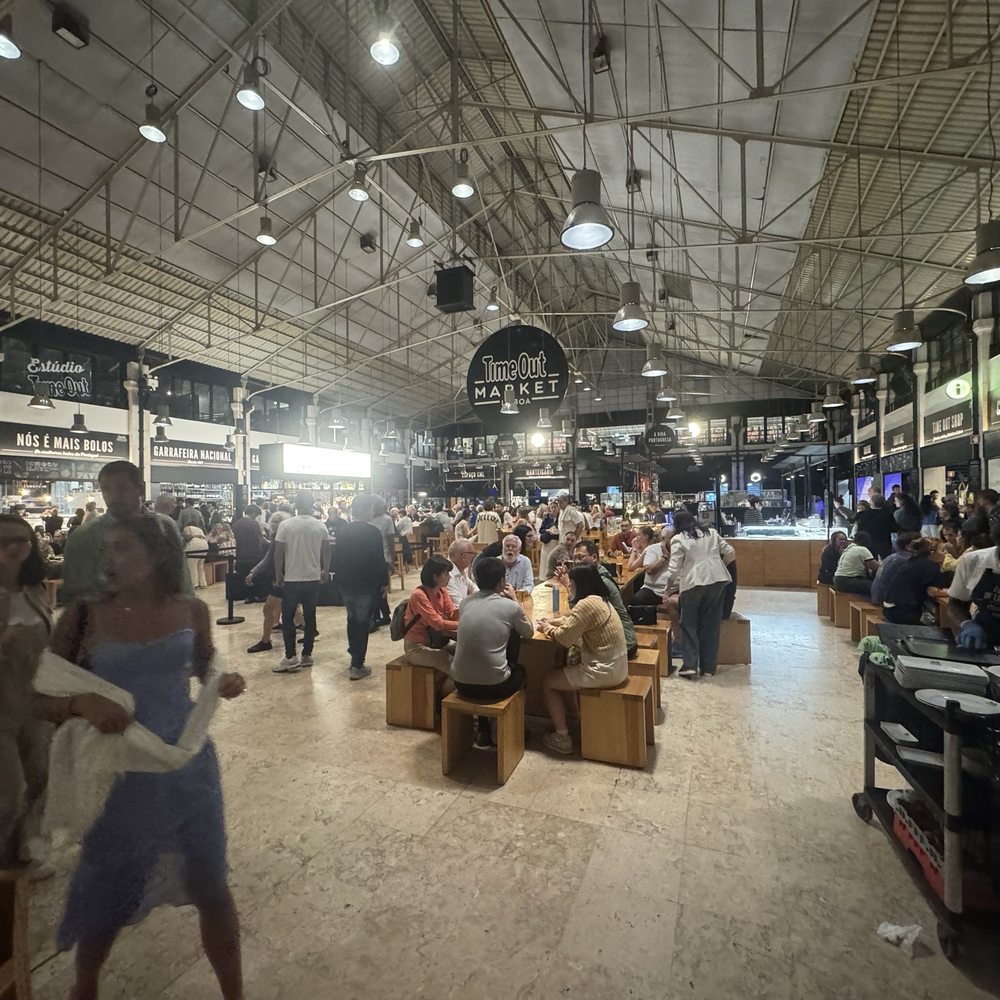 Time Out Market - Ambiance - Public Markets Near Me - Lisbon, 11