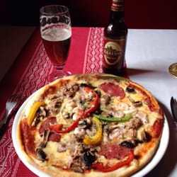 Restaurang Corsica - Pizza Maestro ser god ut och jag kommer att smaka nu.