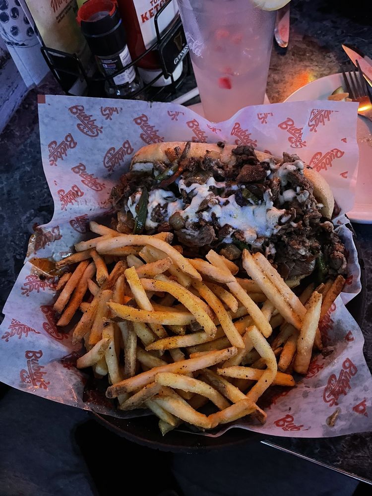 Food from Bubba's 33