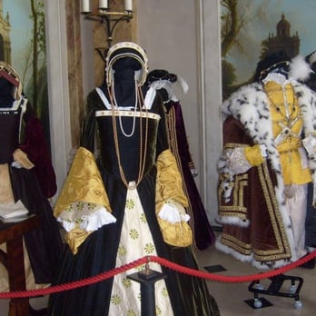 Castle Howard - Landmarks & Historical Buildings Near Me