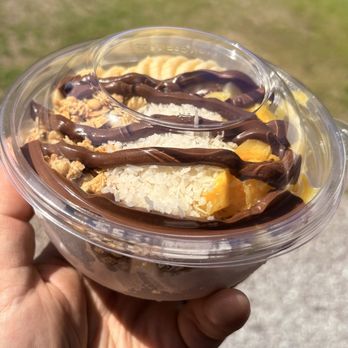 Lake Bowls - Whitecap Bowl - Food Trucks Near Me - Frankfort, Michigan Lake Bowls - Whitecap Bowl - Food Trucks Near Me - Frankfort, Michigan