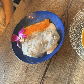 Satay Thai Kitchen & Bar - Mango sticky rice - Thai Near Me - Fresno, California Satay Thai Kitchen & Bar - Mango sticky rice - Thai Near Me - Fresno, California
