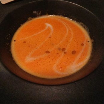V Zátiší - Indian tasting menu: tomato-lime soup with coconut milk, and green pea wanton - Indian Near Me - Prague, Puerto Rico