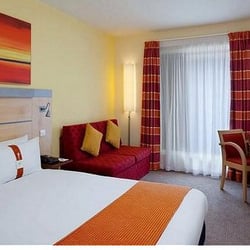 Holiday Inn Express Hotel Cheltenham Town Centre