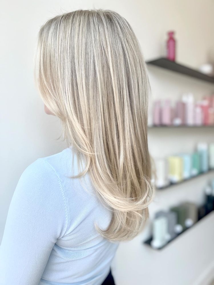 Parlour Salon Image
