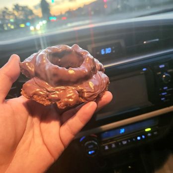 Donut Touch - Old-fashioned doughnut ($1.89):  no maple bars & apple fritters yet @ 630am, but a cake donut is a fine substitution, 8/10. - Donuts Near Me - San Diego, California