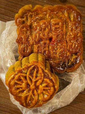 Bread Top House by null