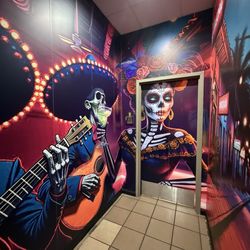 Orale Guey - Restroom wall art