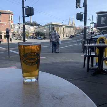 901 Columbus Cafe - pint of beer on a table - Cafes Near Me - San Francisco, California 901 Columbus Cafe - pint of beer on a table - Cafes Near Me - San Francisco, California