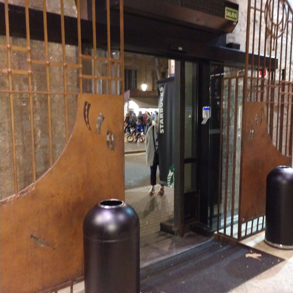 Starbucks - Interesting steel gates - Coffee & Tea Near Me - Barcelona, B