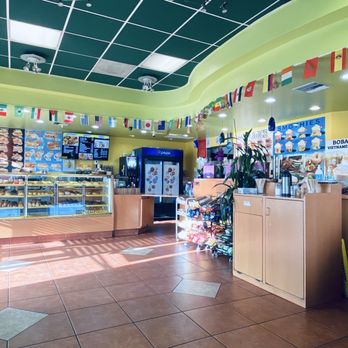 Alhambra Donuts - Interior - Donuts Near Me - Alhambra, California Alhambra Donuts - Interior - Donuts Near Me - Alhambra, California