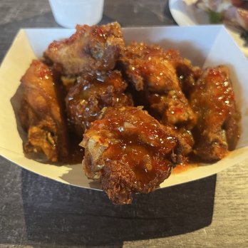 Pijja Paradise - Sweet Chili Chicken Wings - Burgers Near Me - Fresno, California