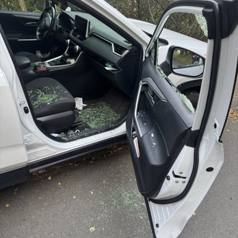 Sky Auto Glass Service - Windshield Installation & Repair Near Me Sky Auto Glass Service - Windshield Installation & Repair Near Me