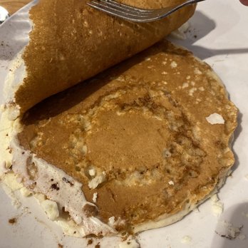 Broken Yolk Cafe - Without syrup or anything, cinnamon swirl pancakes were VERY dry and did not look appetizing at all - American Near Me - Glendora, California