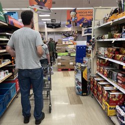 Kroger - Lines half way down isles