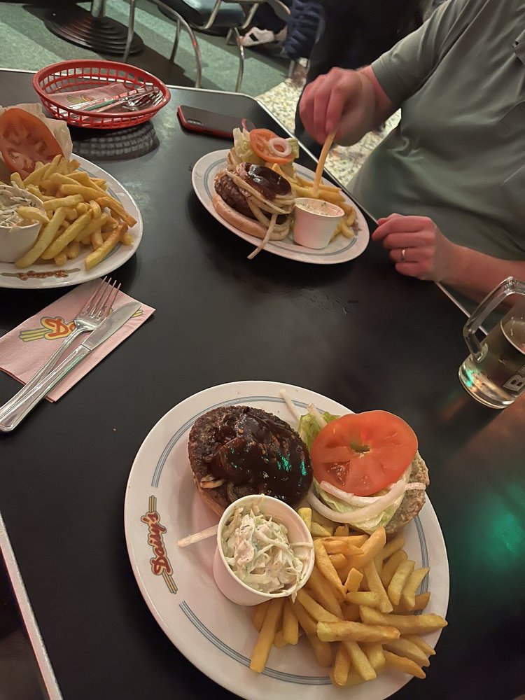 DAISY’S DINER 50 Photos & 68 Reviews An Der Autobahn 2, Oyten