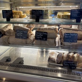 Cafe Lupine - pre-prepped breakfast - Coffee & Tea Near Me - Truckee, California