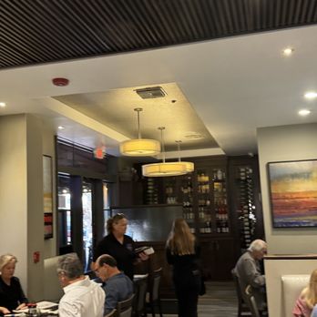 Amerikanos Grille - Mediterranean Near Me - Lady Lake, Florida
