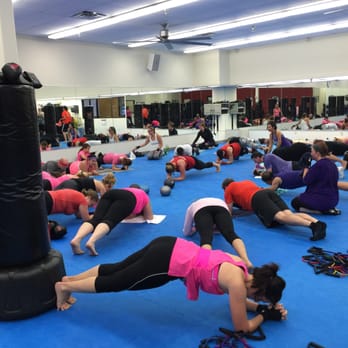 Farrell's eXtreme Bodyshaping - Boxing Near Me - Shoreview, Minnesota Farrell's eXtreme Bodyshaping - Boxing Near Me - Shoreview, Minnesota