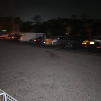 Walmart Supercenter - Ok so I'll never return to shop at this Walmart!! Wow it's so dark by your cars, so unsafe. They have no lights to protect anyone. - Department Stores Near Me - Jacksonville, Florida Walmart Supercenter - Ok so I'll never return to shop at this Walmart!! Wow it's so dark by your cars, so unsafe. They have no lights to protect anyone. - Department Stores Near Me - Jacksonville, Florida