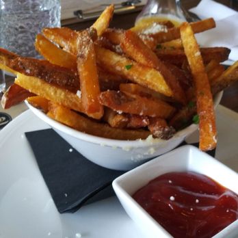 B2 Bistro + Bar - Cocktail Bars Near Me - West Reading, Pennsylvania