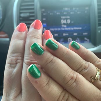Attractive Nails & Spa - Nail Salons Near Me - Cincinnati, Ohio