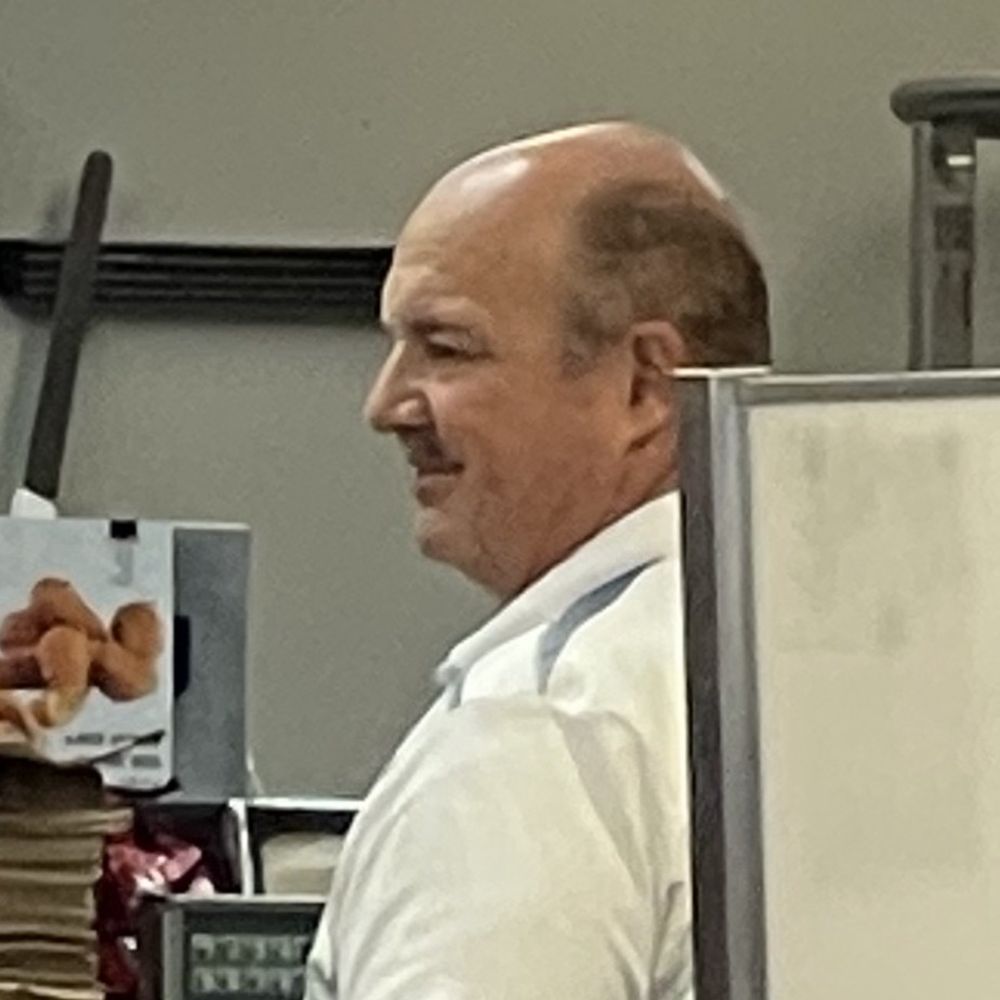 Carl's Jr - Confrontational rude manager - Fast Food Near Me - Roseville, California