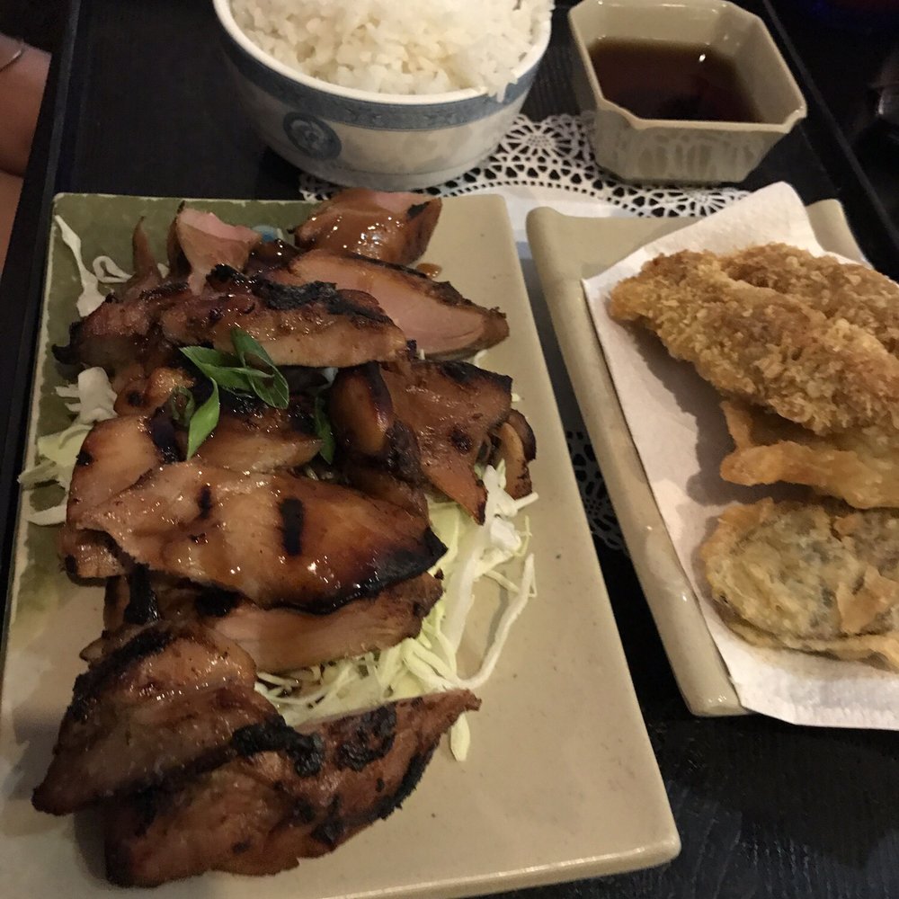 Eagle Cafe - Teshoku with chicken and tempura - Breakfast & Brunch Near Me - Honolulu, Hawaii Eagle Cafe - Teshoku with chicken and tempura - Breakfast & Brunch Near Me - Honolulu, Hawaii