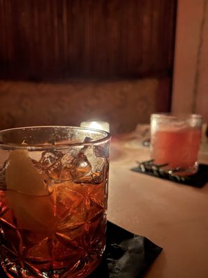 APOTHEKE LOS ANGELES by null