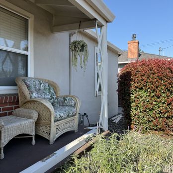 Lux Estuardo - change a pole and install metal to protect it - Handyman Near Me Lux Estuardo - change a pole and install metal to protect it - Handyman Near Me