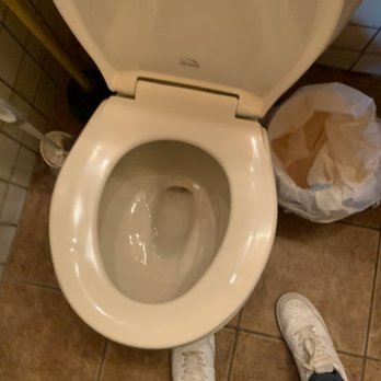 Trujillo cleaning services - After toilet cleaning - Home Cleaning Near Me Trujillo cleaning services - After toilet cleaning - Home Cleaning Near Me