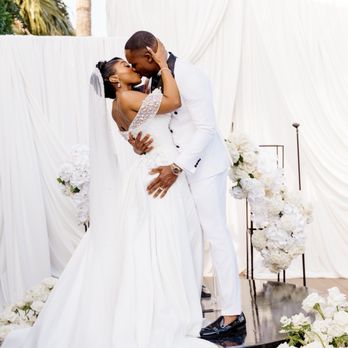 Palm Sophia - The Palm trees added a beautiful touch to our wedding photos. - Venues & Event Spaces Near Me - Culver City, California