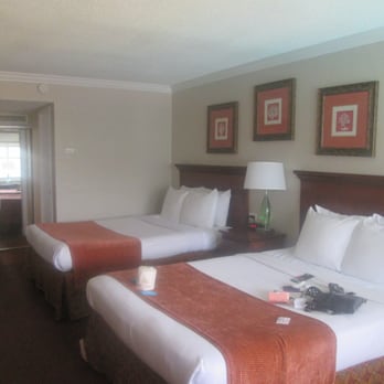 Thunderbird Beach Resort - Hotels Near Me - Treasure Island, Florida