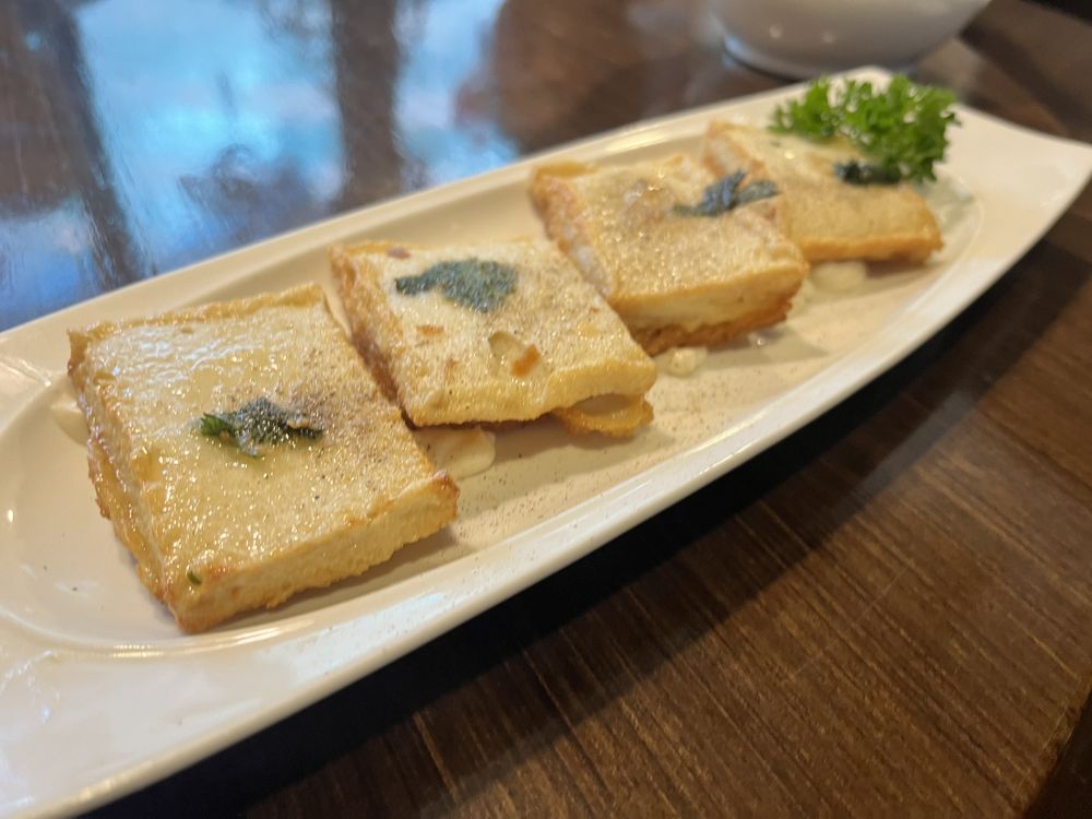 VEGGIE KINGDOM 緻素坊 V.i.p. Commercial Centre, 116118 Canton Rd, Hong