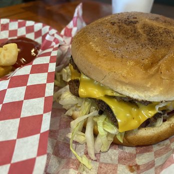 Bubba's Fat Burger And James Brown Bbq Kitchen - Willie burger double meat all the way and fries! - Burgers Near Me - Gilmer, Texas Bubba's Fat Burger And James Brown Bbq Kitchen - Willie burger double meat all the way and fries! - Burgers Near Me - Gilmer, Texas