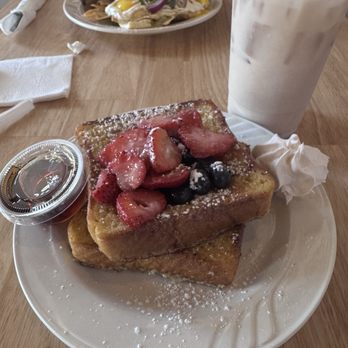 Cafe de la Abuela - French toast. - Cafes Near Me - San Fernando, California