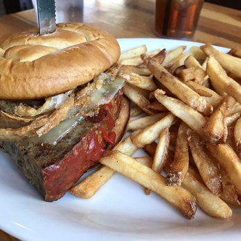 Green Leafe Cafe - Meatloaf Burger - Pubs Near Me - Williamsburg, Virginia Green Leafe Cafe - Meatloaf Burger - Pubs Near Me - Williamsburg, Virginia