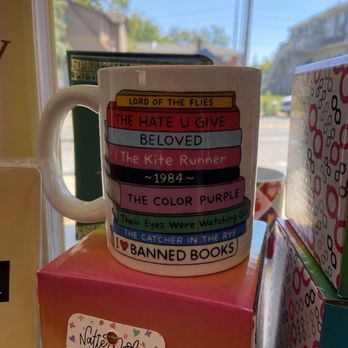 The Novel Neighbor - Books, Mags, Music & Video Near Me - Webster Groves, Missouri