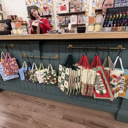 Passionflower - Gift bags to make gift wrapping easy