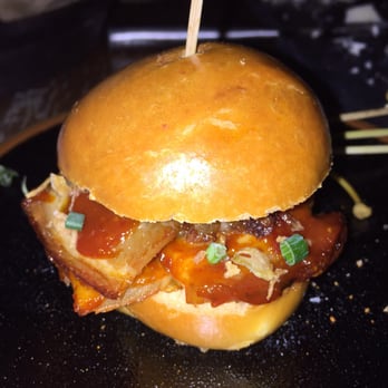 Le Malt Lounge - Pork belly slider - Tapas Bars Near Me - Colonia, New Jersey