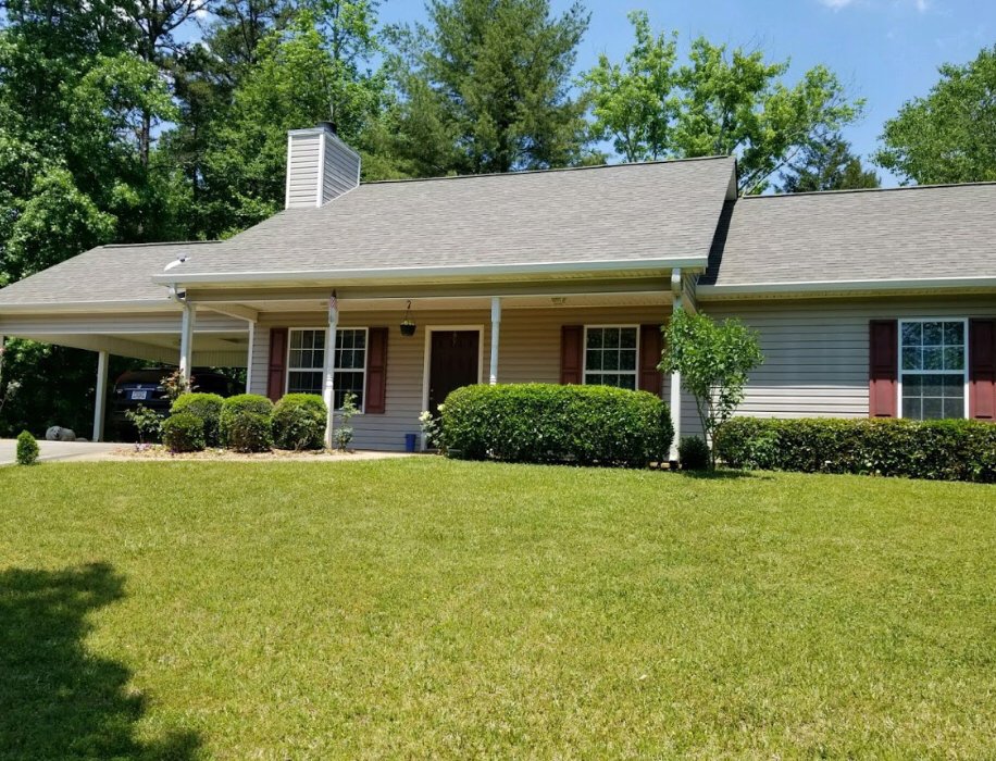 Slide of Rylee Roofing & Construction