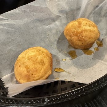 Sol’Delish - Muffins with honey - Soul Food Near Me - Charlotte, North Carolina