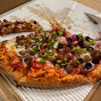 Champ Pizza - Pizza Near Me - Vancouver, Washington