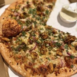 Achari Chicken Pizza