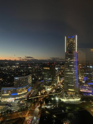 Yokohama Landmark Tower by null