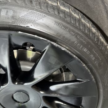 Dr. Wheel Mobile Repair - Houston - Before - Wheel & Rim Repair Near Me